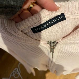 Brandy croped zip up light pink